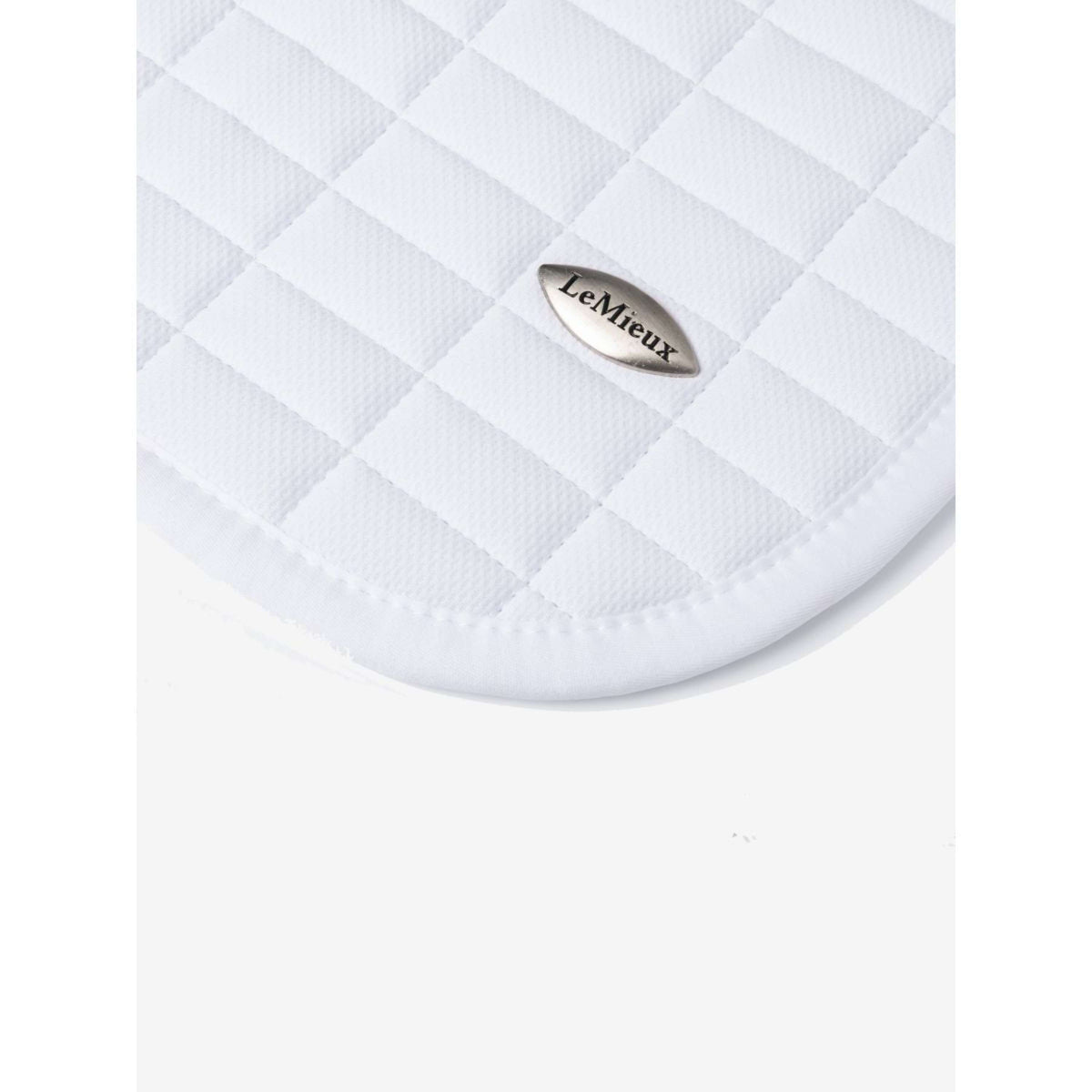 LeMieux Tapis de Selle Self-Cool Square Arctic Close Contact Blanc