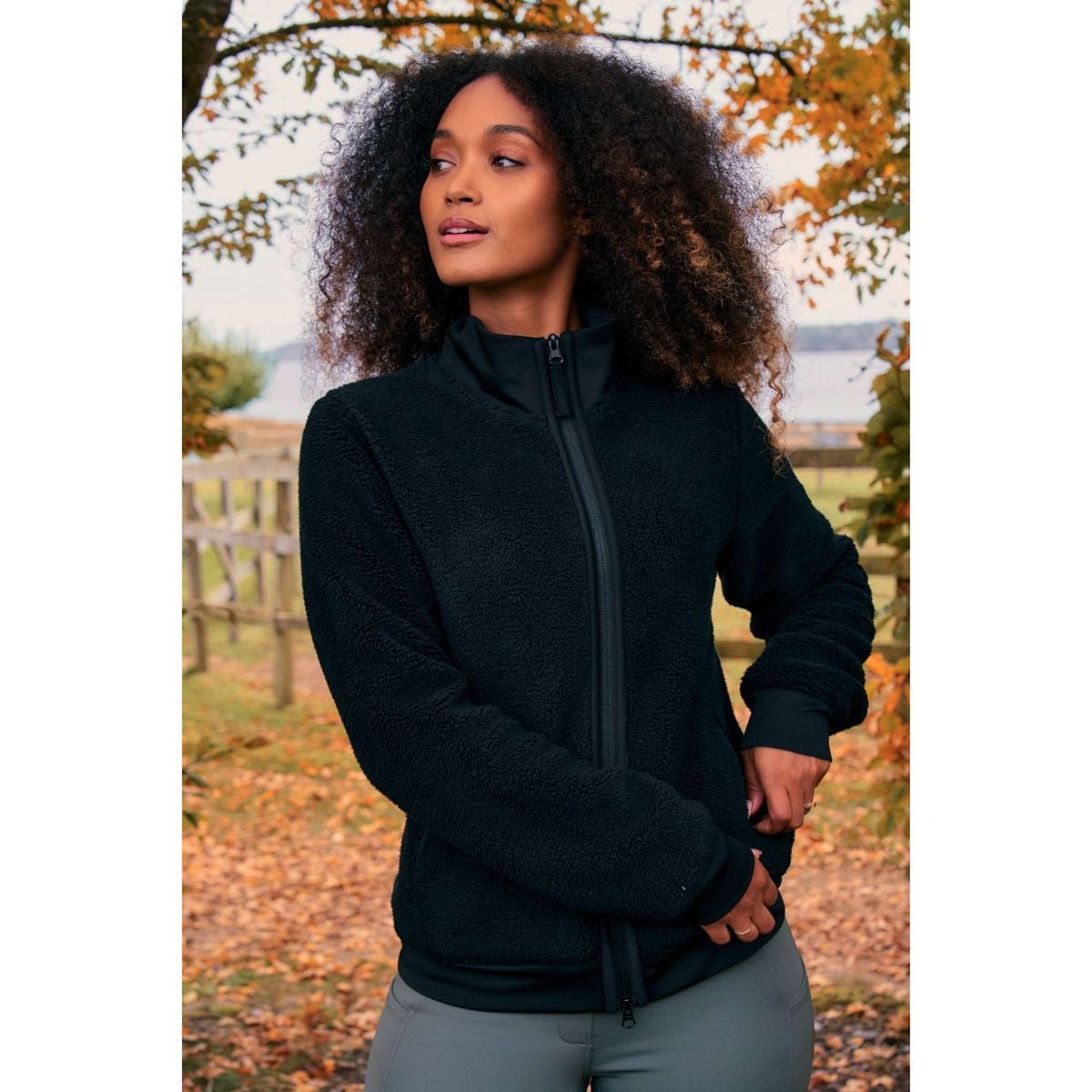 Montar Veste MoEbba Teddy Pile Golden Quartz Noir