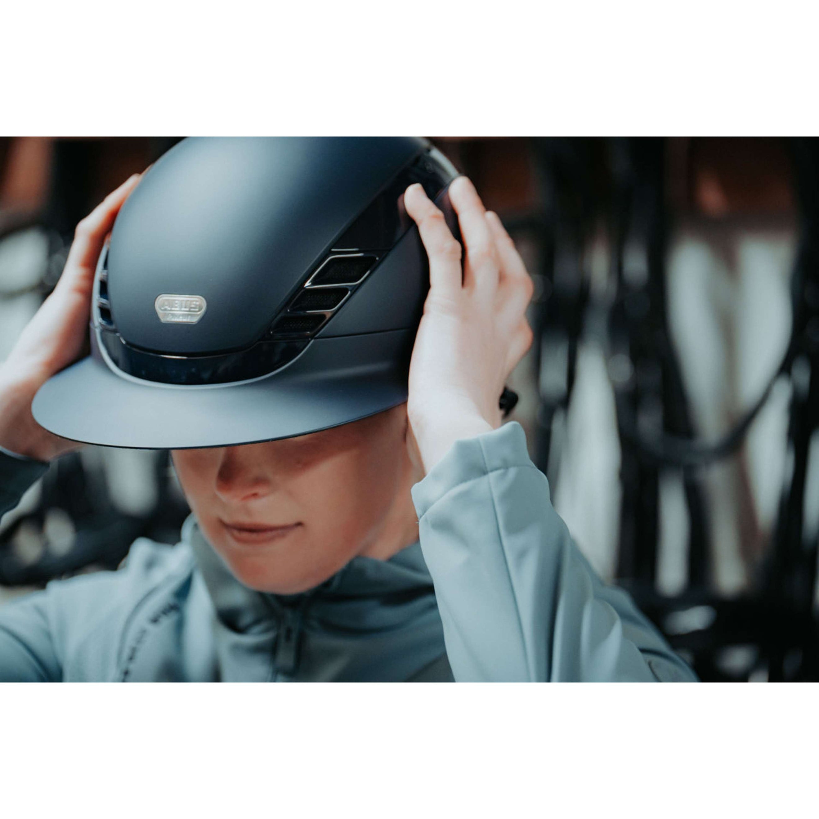 Pikeur Bombe AirLuxe Pure Visière longue Midnight Blue