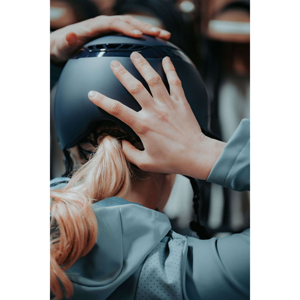 Pikeur Bombe AirLuxe Pure Visière longue Midnight Blue