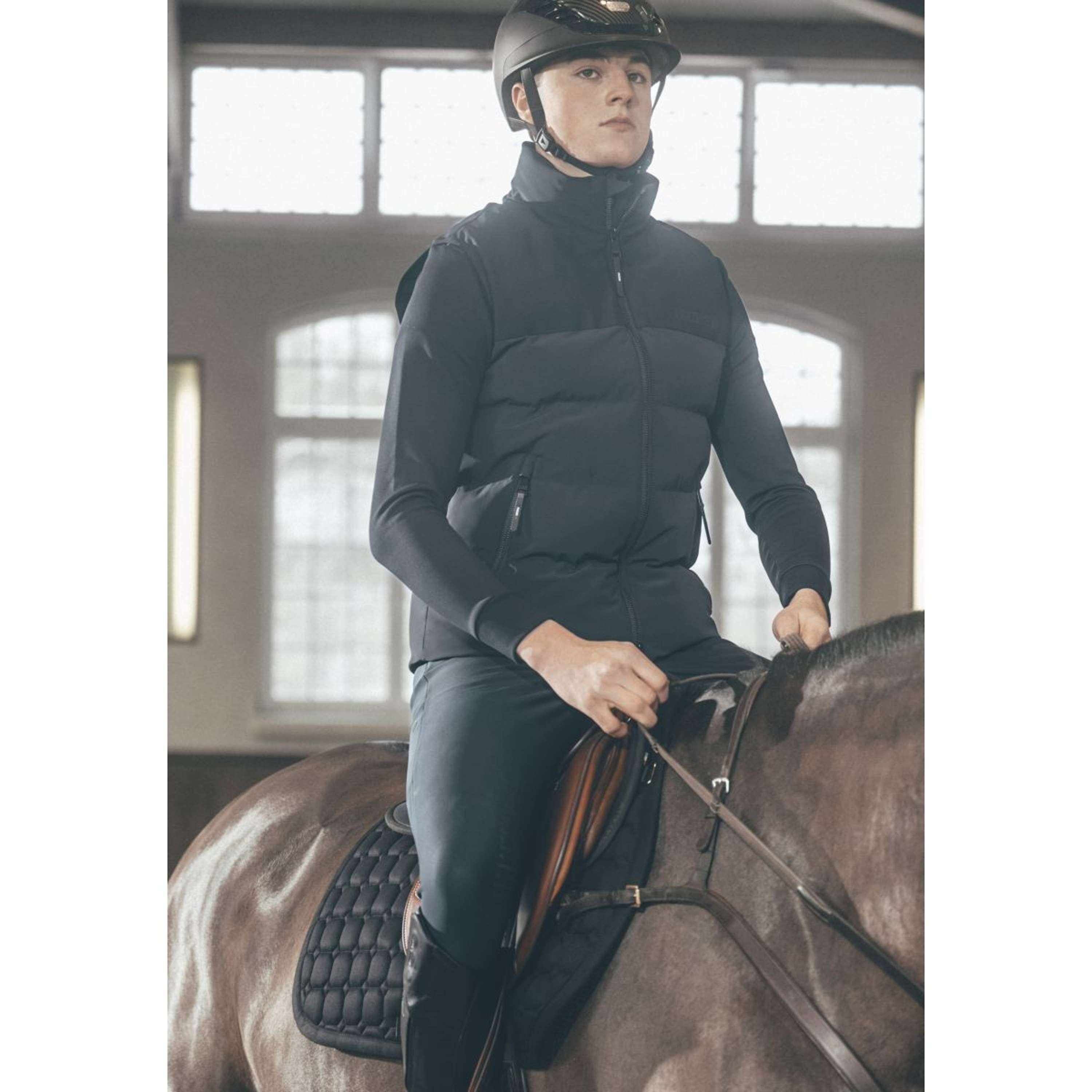 Pikeur Bodychauffant Quilted Athleisure AW26 Hommes Noir