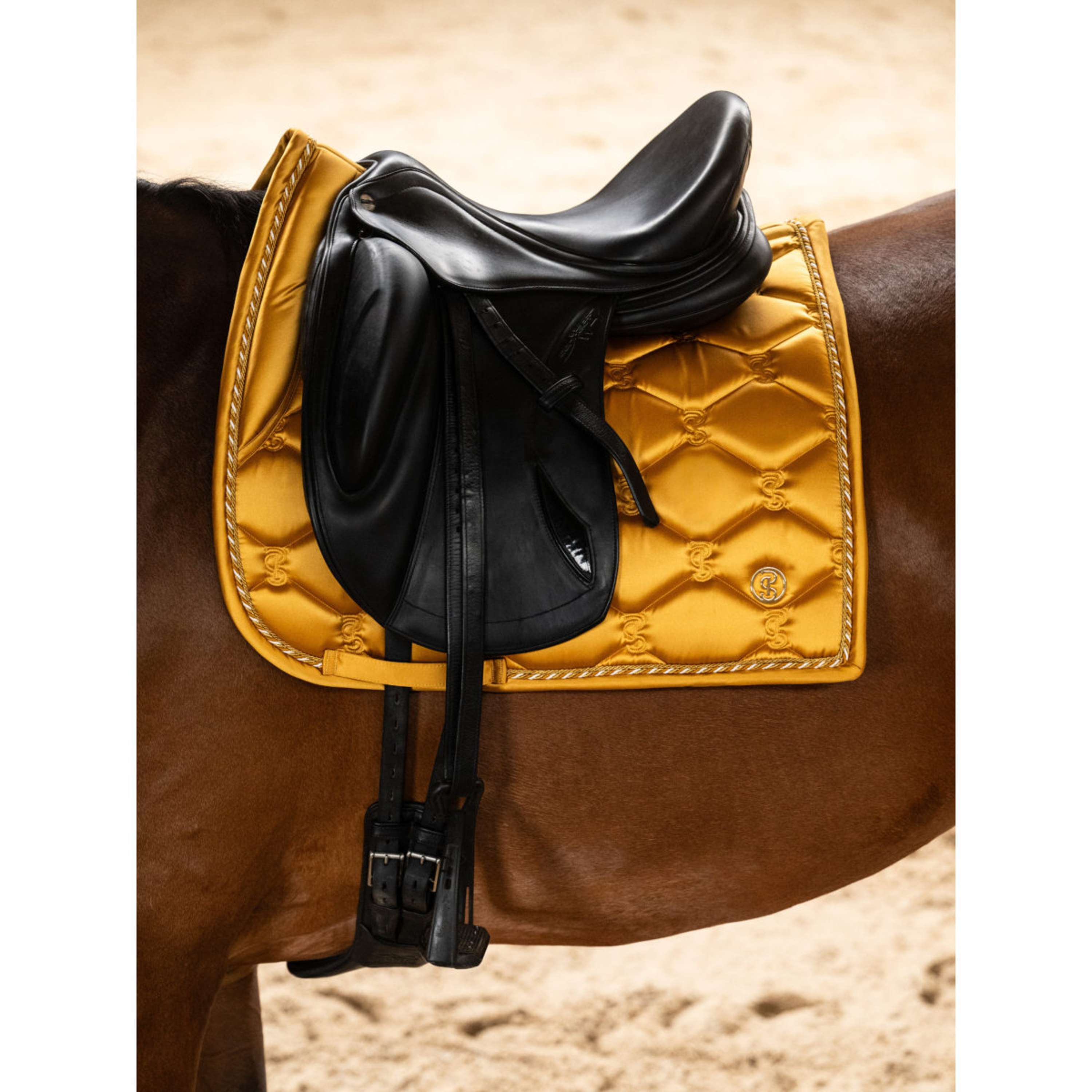 PS of Sweden Tapis de Selle Signature Dressage Old Gold