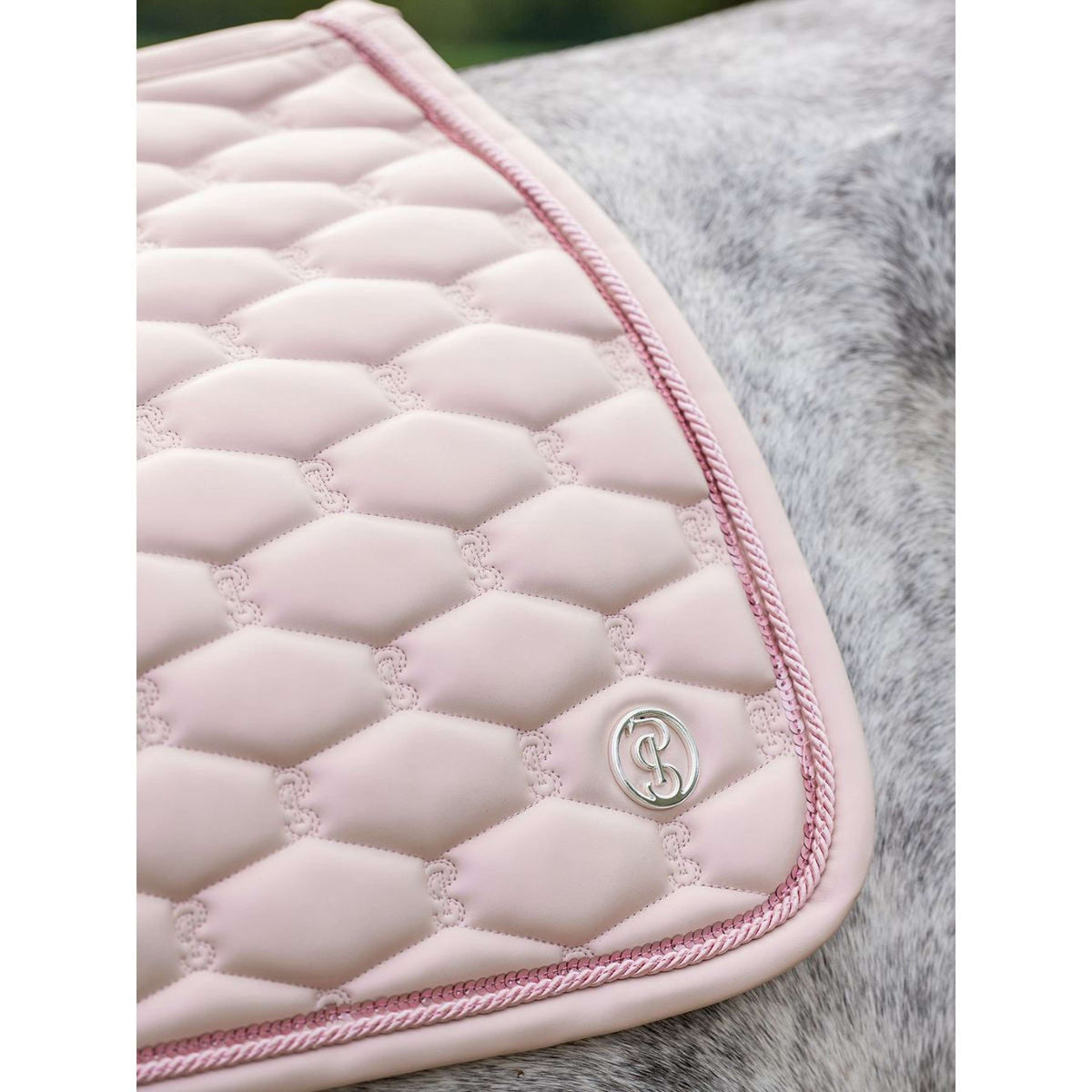 PS of Sweden Tapis de Selle Dazzling Metallic de Saut Marshmallow Pink