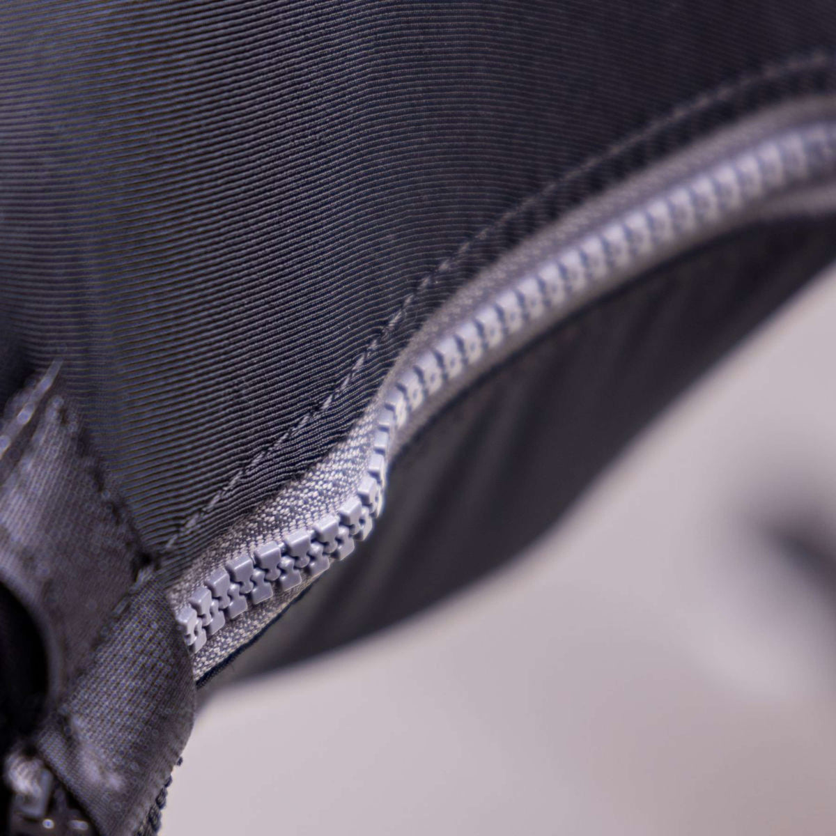 FlyGuard Masque Anti-Mouches Pro Stretch avec Oreilles et Franges Jet