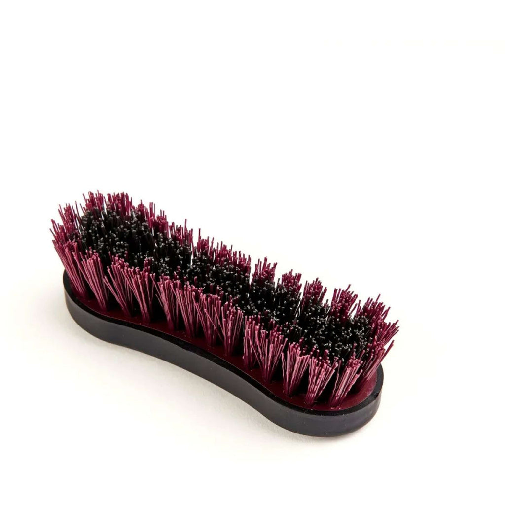 Ezi-groom by Shires Brosse à Sabots Bordeaux