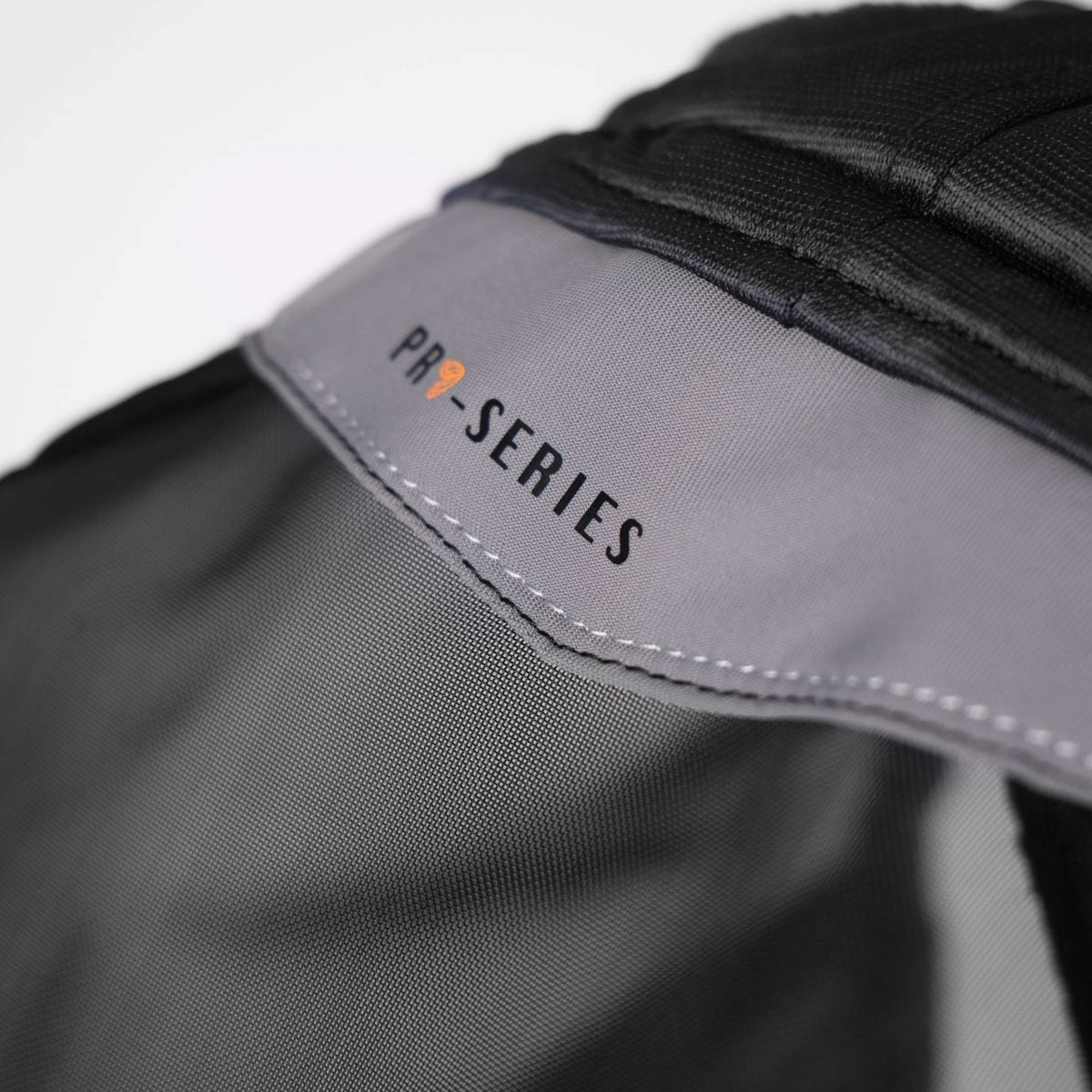 FlyGuard Masque Anti-Mouches Pro Fine Mesh avec Oreilles et Franges Jet