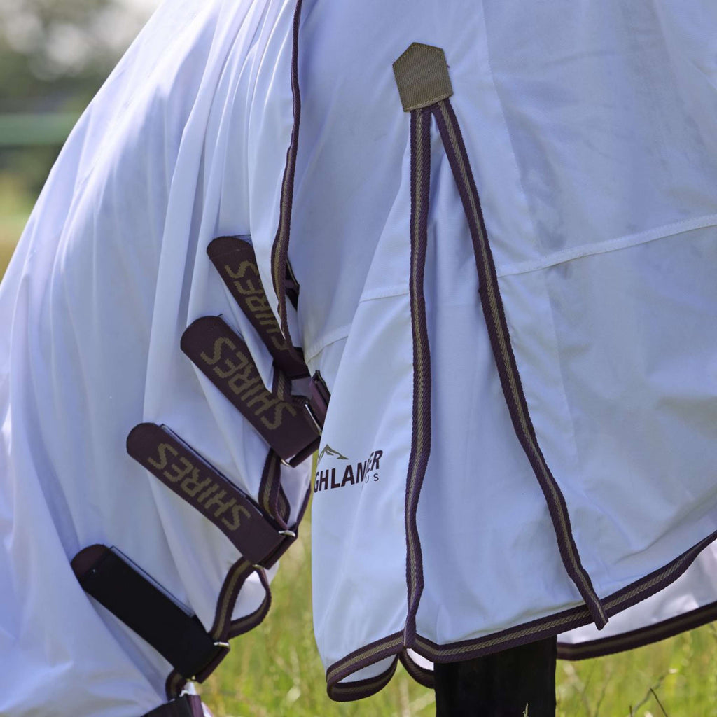 Highlander Plus by Shires Couverture Anti-Mouches Combo Blanc/Black Cherry