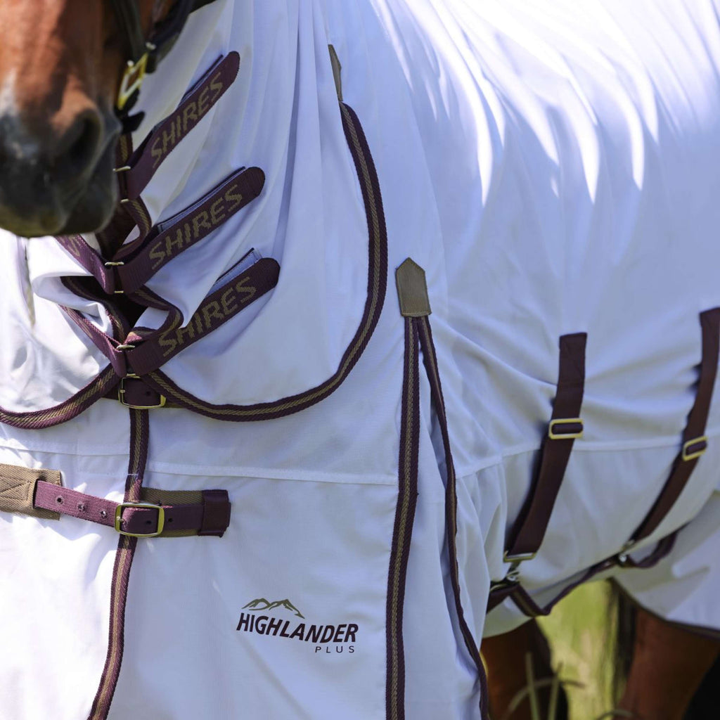 Highlander Plus by Shires Couverture Anti-Mouches Combo Blanc/Black Cherry