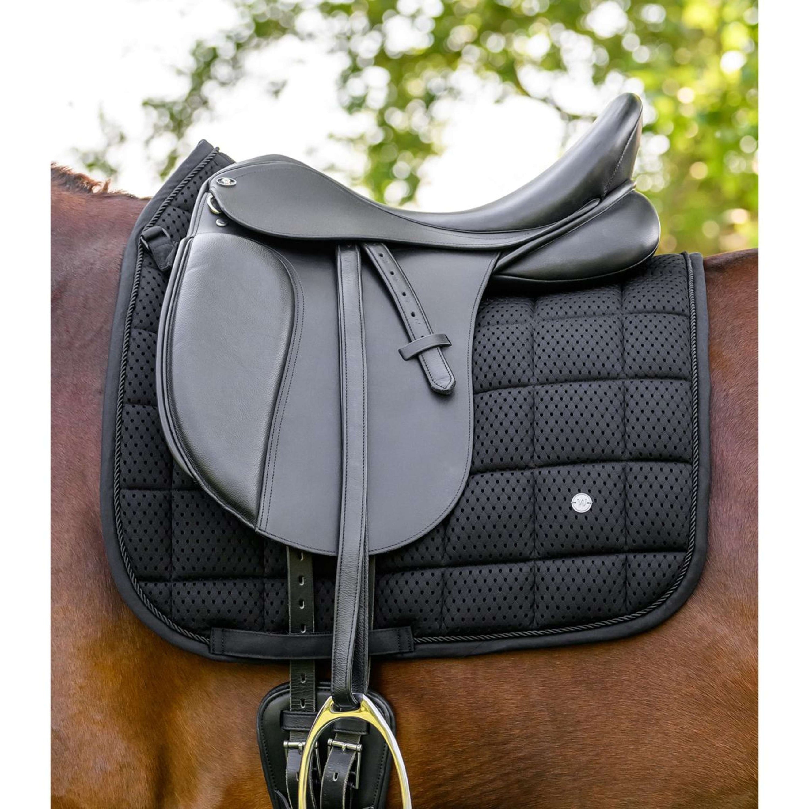 Waldhausen Tapis de Selle Breath Performance Dressage Noir