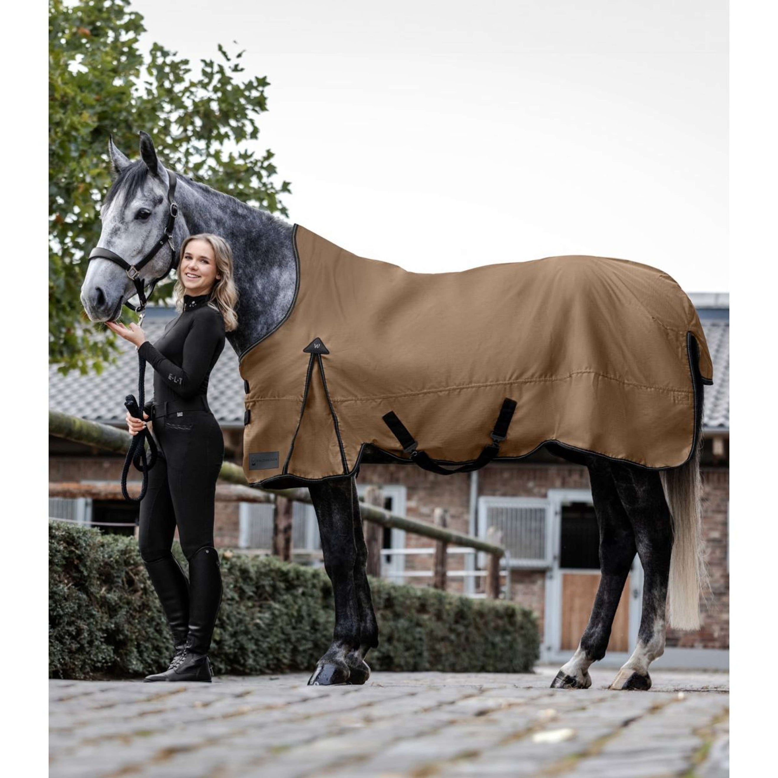 Waldhausen Couverture d'Extérieur Arctic High Neck 100g Cappuccino/Noir Waldhausen Couverture d'Extérieur Arctic High Neck 100g Cappuccino/Noir