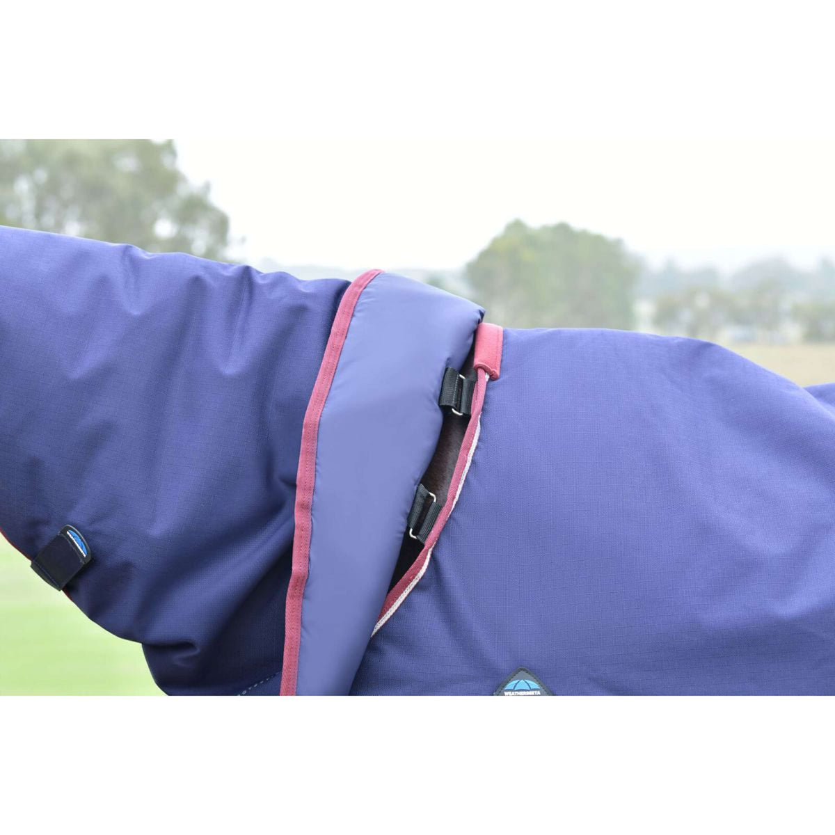 WeatherBeeta ComFiTec Essential Turnout Detach-A-Neck 220g Marine/Bordeaux