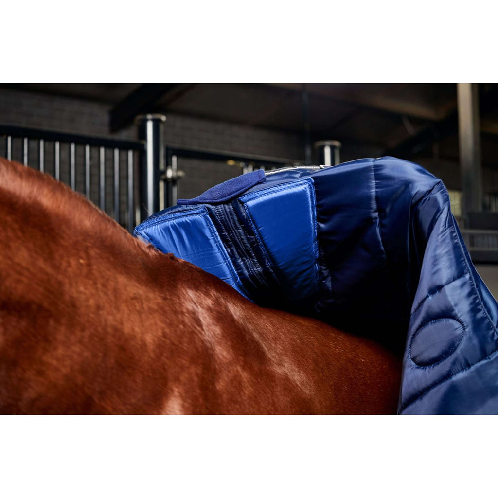 WeatherBeeta Couverture d'Écurie ComFiTec PP Channel Quilt Detach-A-Neck 220g Navy/Charcoal
