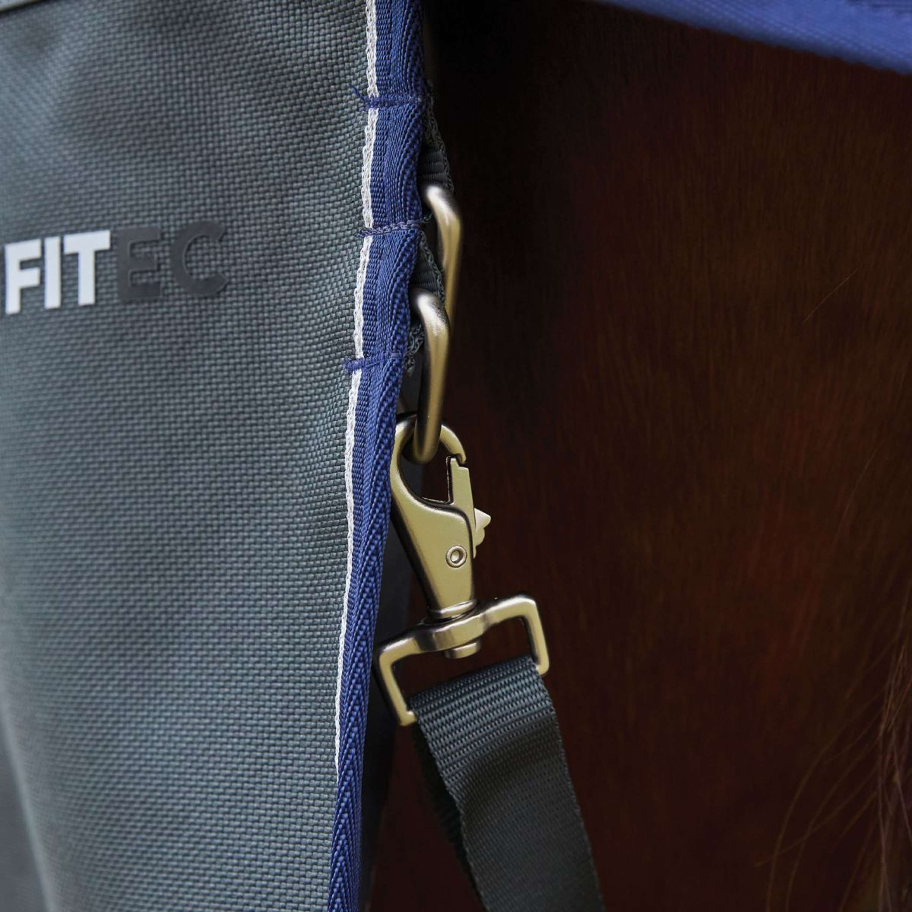 WeatherBeeta ComFiTec Ultra Turnout Standard Neck 220g Charbon